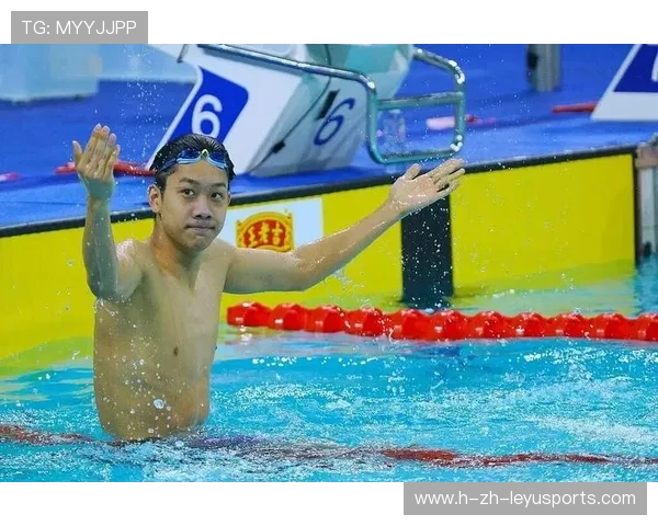 少年张展硕单挑群雄！破纪录夺冠震惊泳坛，小演员张展硕是谁